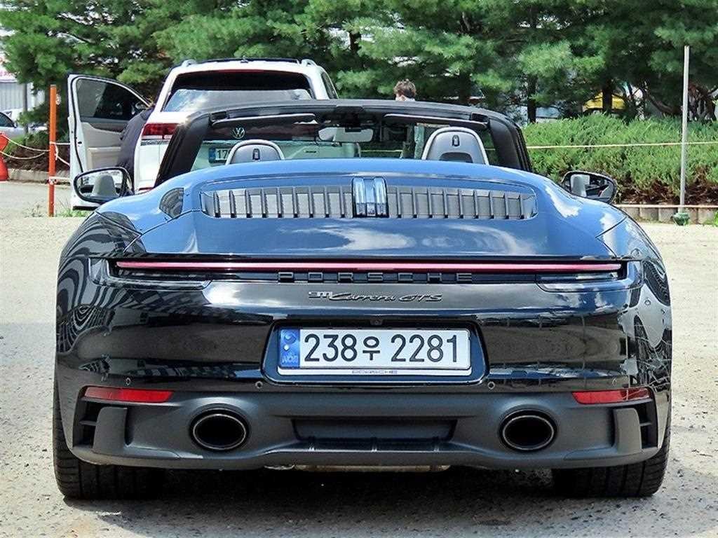 포르쉐 911 911(992) 카레라 GTS 카브리올레 이미지 4