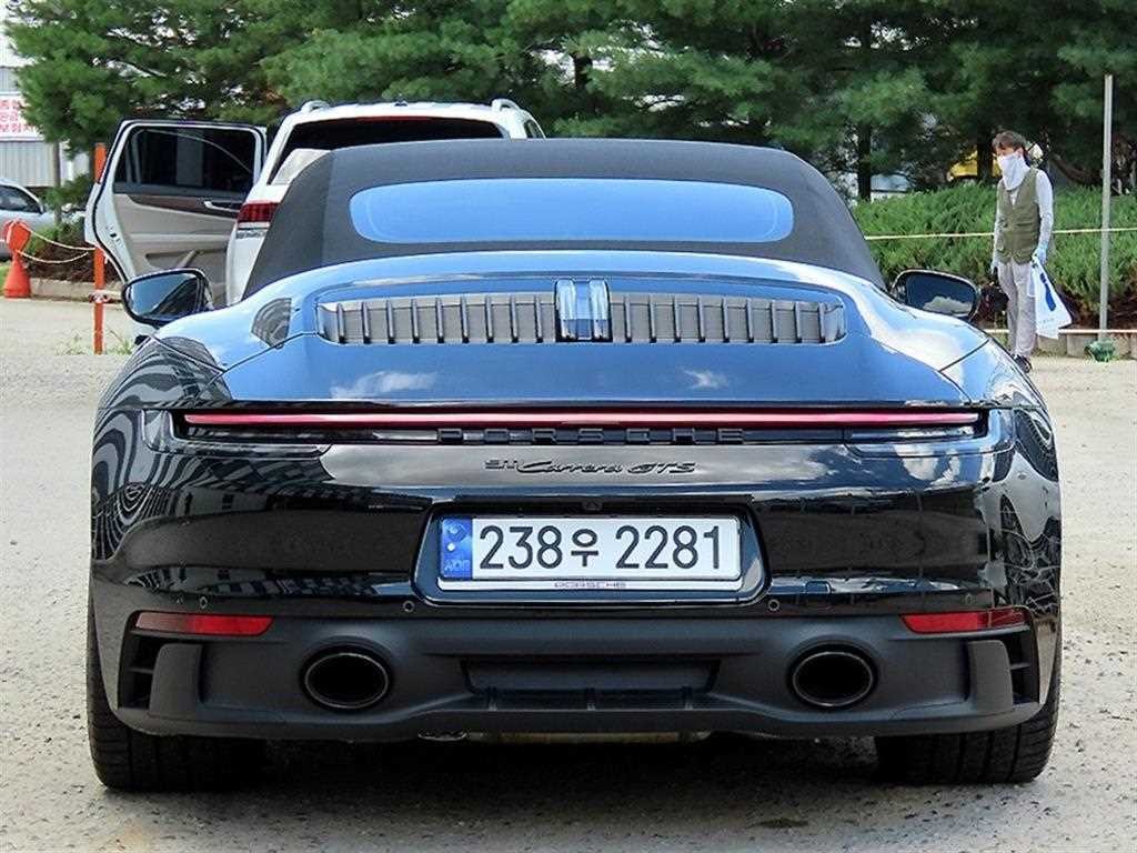 포르쉐 911 911(992) 카레라 GTS 카브리올레 이미지 8