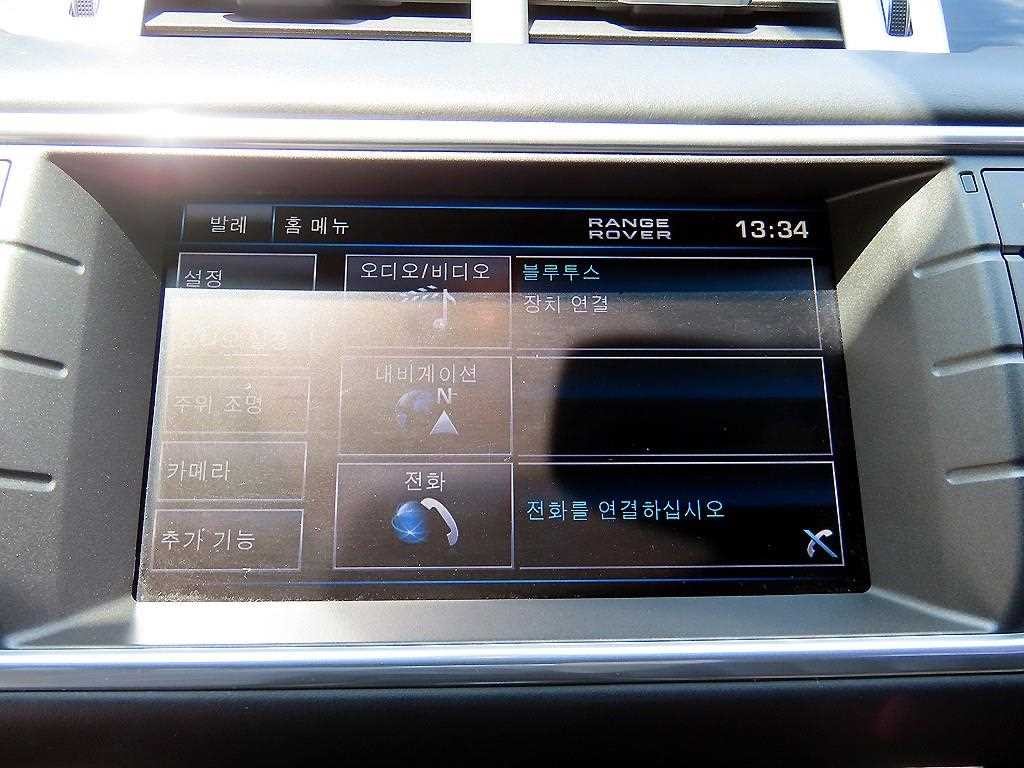 랜드로버 레인지로버 이보크 2.2 SD4 다이나믹 이미지 14