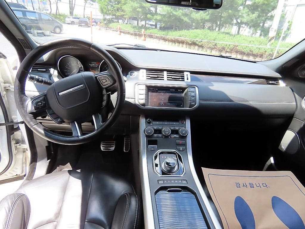 랜드로버 레인지로버 이보크 2.2 SD4 다이나믹 이미지 7