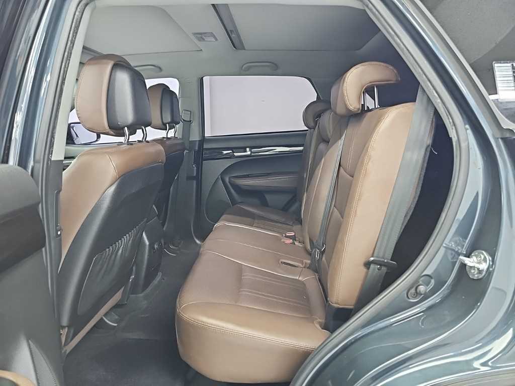 기아 쏘렌토 쏘렌토 R 디젤 4WD 2.2 TLX 최고급형 이미지 12