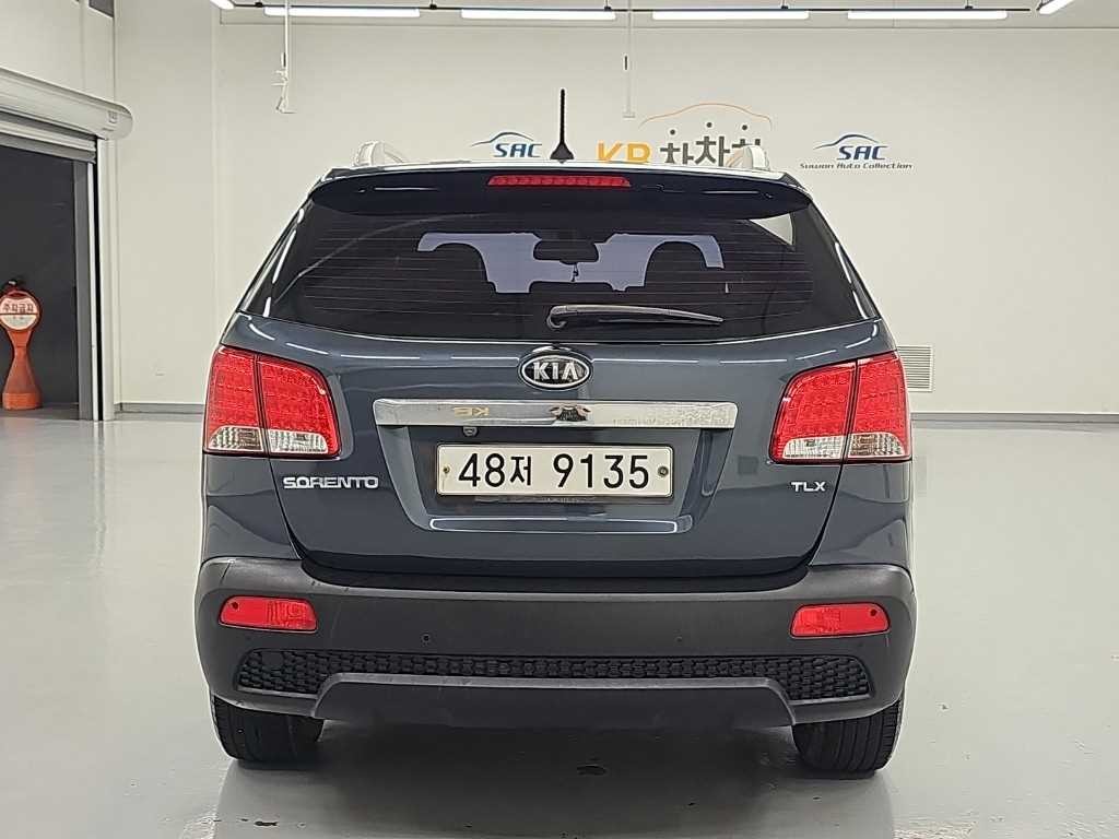 기아 쏘렌토 쏘렌토 R 디젤 4WD 2.2 TLX 최고급형 이미지 3
