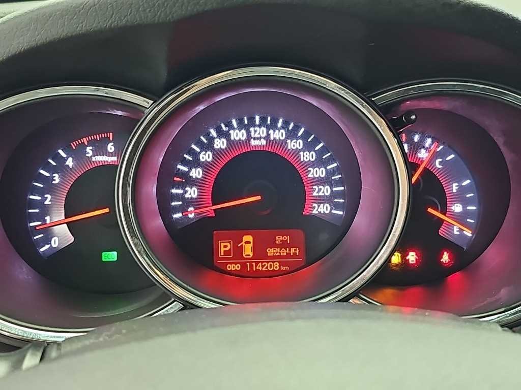 기아 쏘렌토 쏘렌토 R 디젤 4WD 2.2 TLX 최고급형 이미지 6