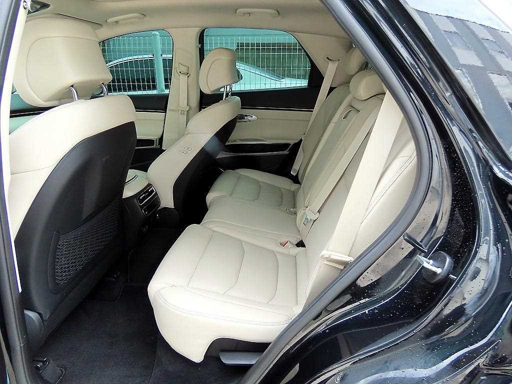 제네시스 GV70 2.5T 가솔린 2WD 기본형 이미지 6