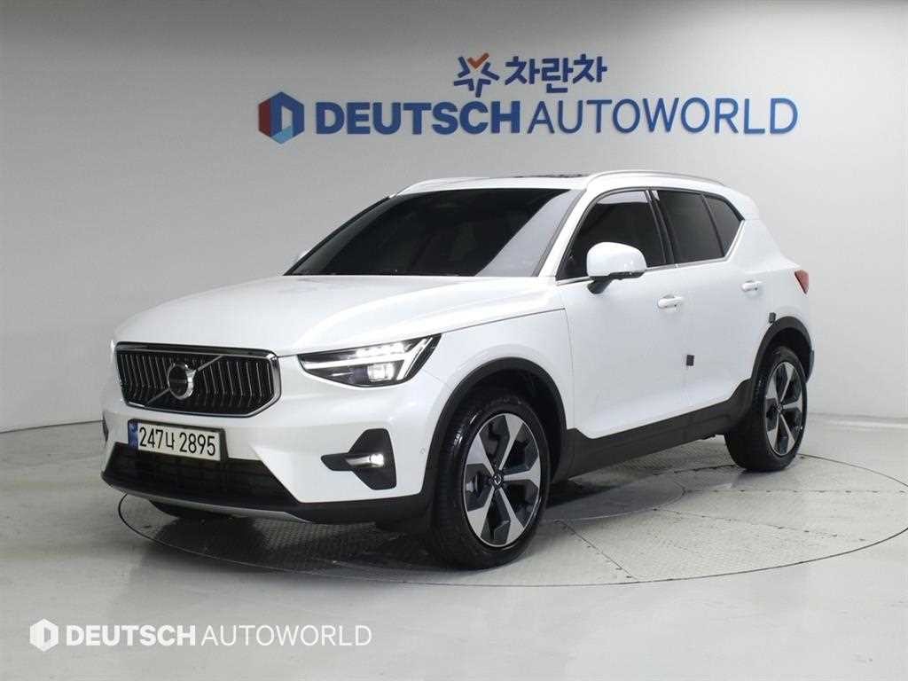 볼보 XC40 B4 AWD 얼티메이트 브라이트 이미지 1