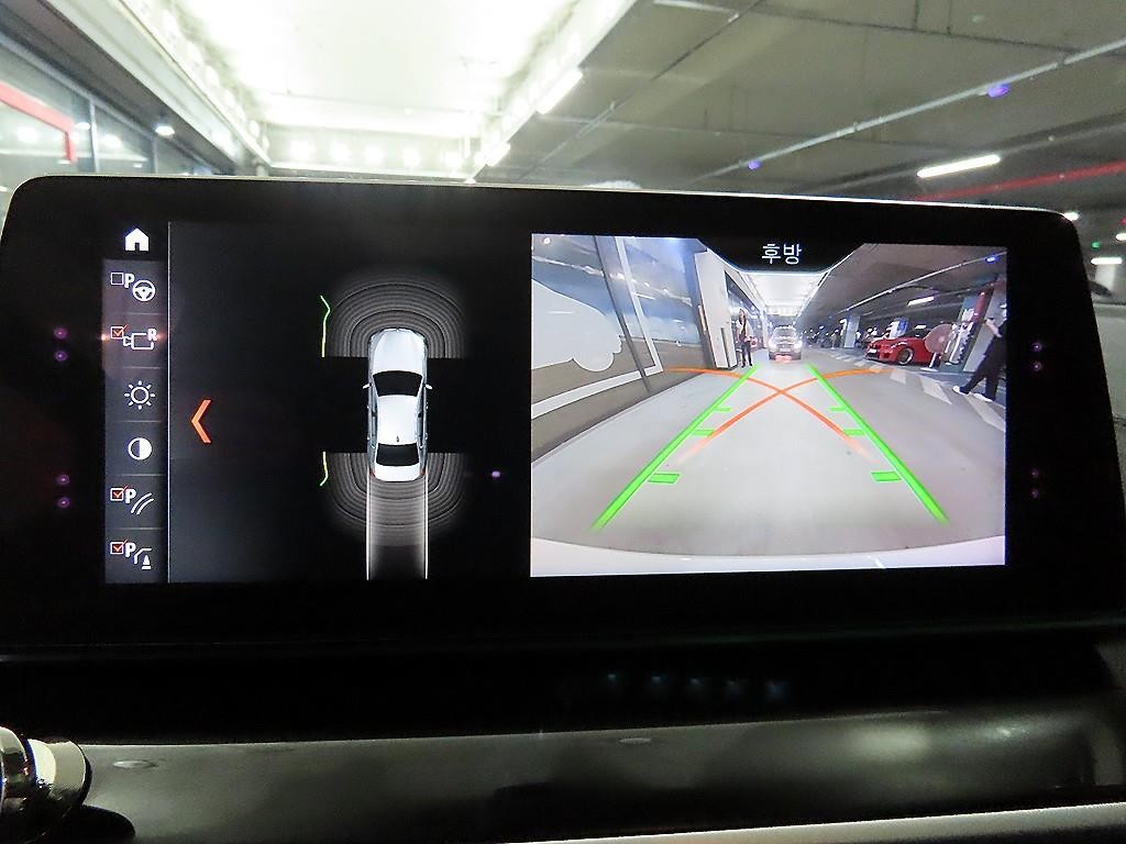 BMW 5시리즈 5시리즈 (G30) 520i 럭셔리 이미지 16