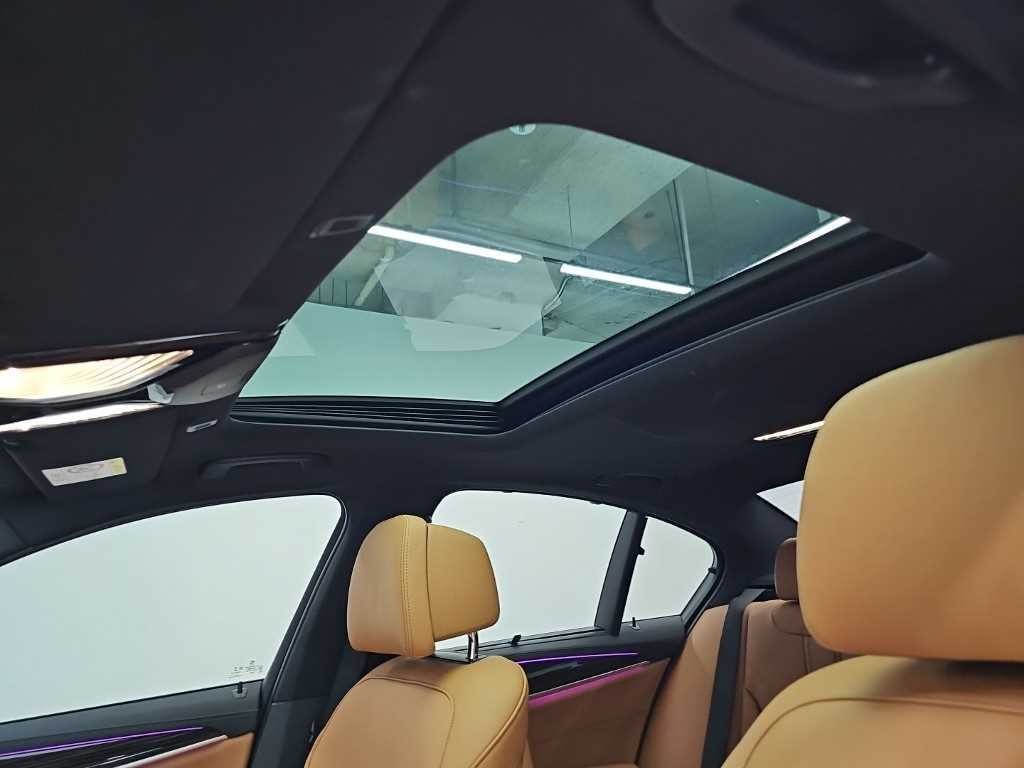 BMW 5시리즈 5시리즈 (G30) 520i M 스포츠 이미지 14
