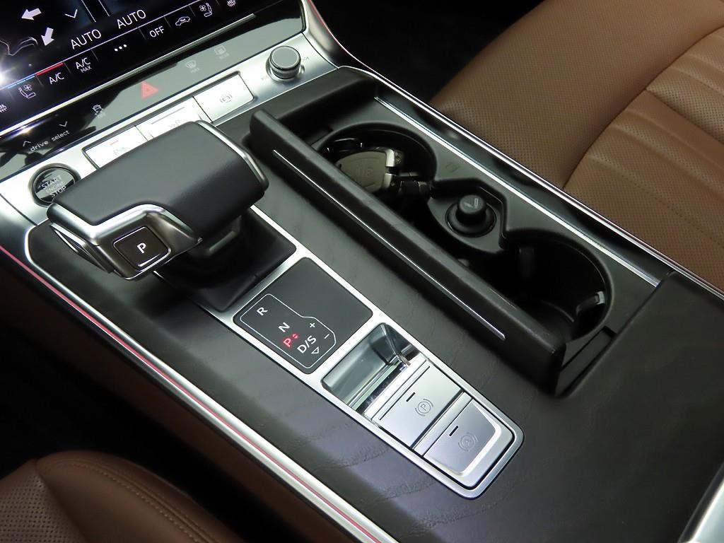 아우디 A6 A6 (C8) 45 TFSI 프리미엄 이미지 10