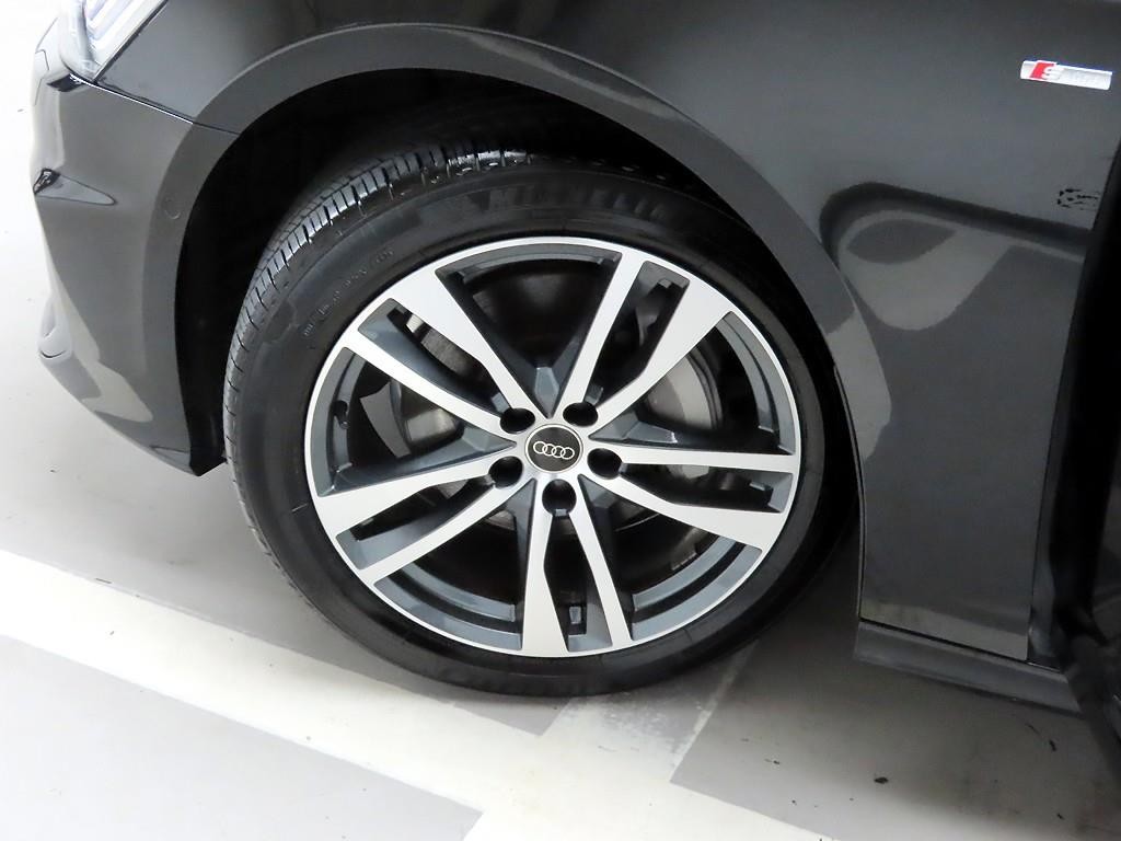 아우디 A6 A6 (C8) 45 TFSI 프리미엄 이미지 19
