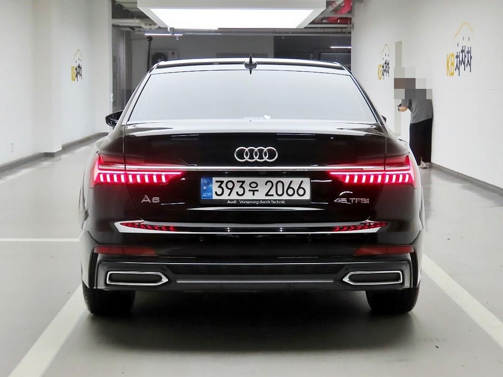 아우디 A6 A6 (C8) 45 TFSI 프리미엄 이미지 3