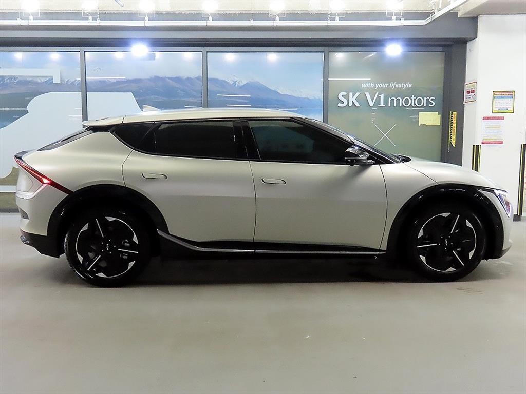 기아 EV6 더 뉴 EV6 롱레인지 2WD 어스 이미지 3