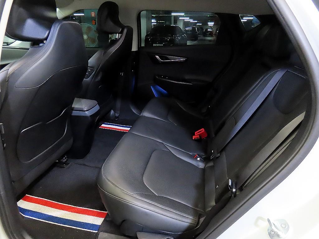 기아 EV6 더 뉴 EV6 롱레인지 2WD 어스 이미지 7