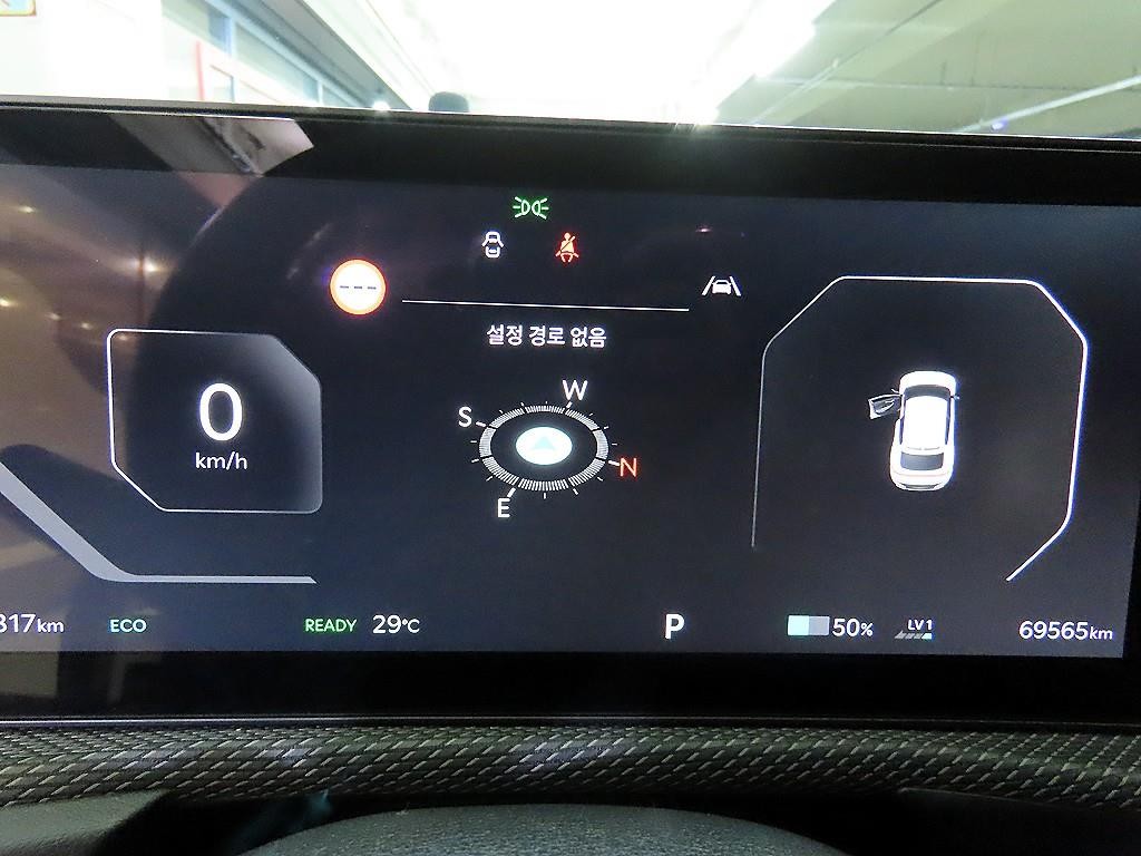 기아 EV6 더 뉴 EV6 롱레인지 2WD 어스 이미지 9