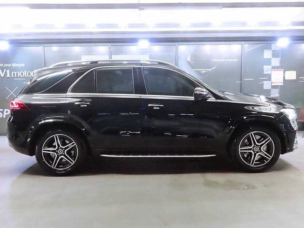 벤츠 GLE 클래스 GLE 클래스 W167 GLE 450 4MATIC 이미지 3