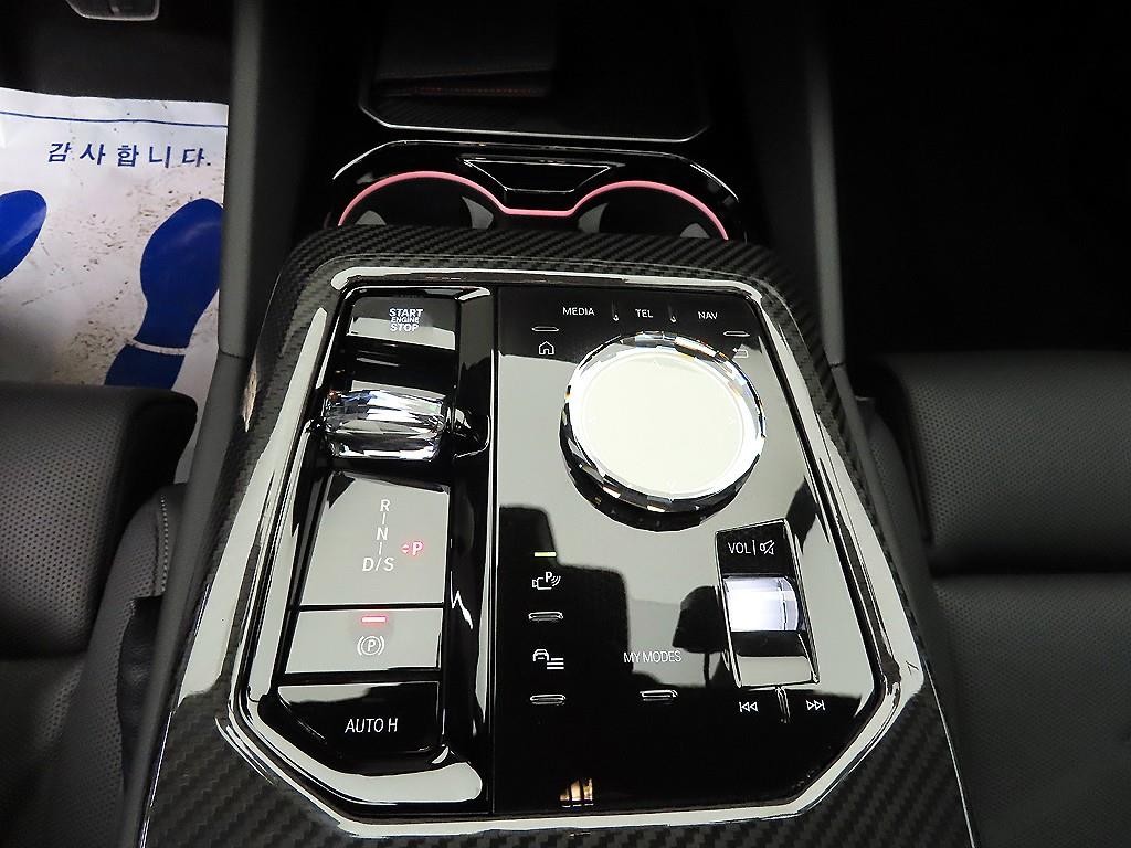 BMW 5시리즈 5시리즈 (G60) 530i xDrive M 스포츠 프로 스페셜 에디션 이미지 10