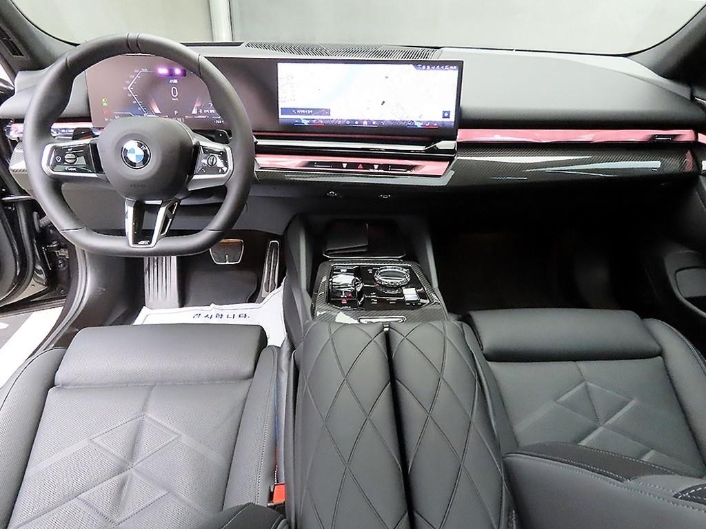 BMW 5시리즈 5시리즈 (G60) 530i xDrive M 스포츠 프로 스페셜 에디션 이미지 7