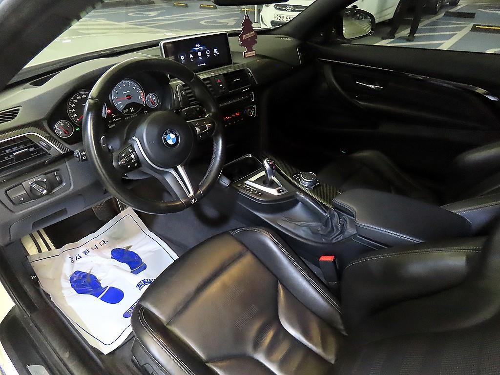BMW 4시리즈 M4 (F82) 쿠페 이미지 10