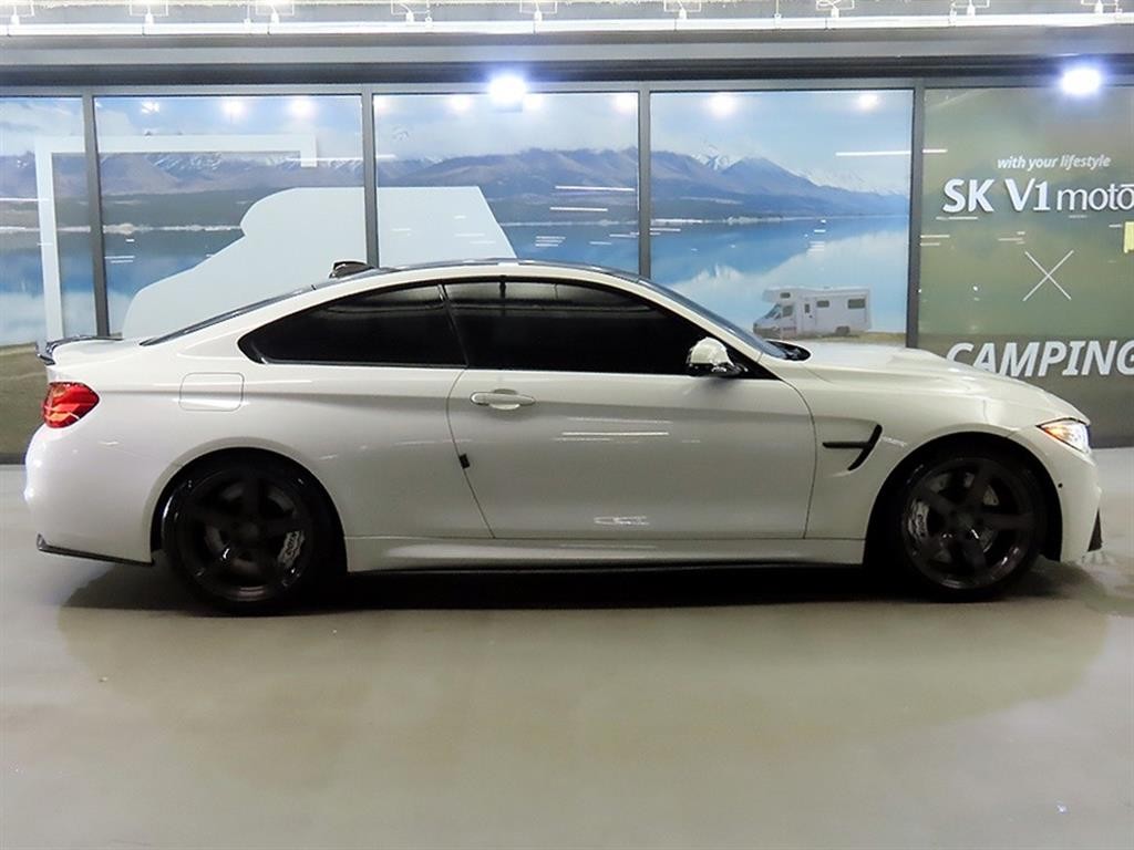 BMW 4시리즈 M4 (F82) 쿠페 이미지 3