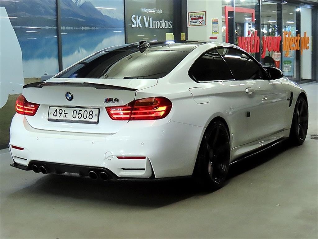 BMW 4시리즈 M4 (F82) 쿠페 이미지 4
