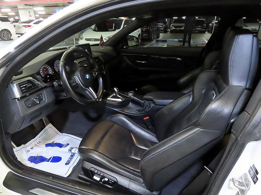 BMW 4시리즈 M4 (F82) 쿠페 이미지 6