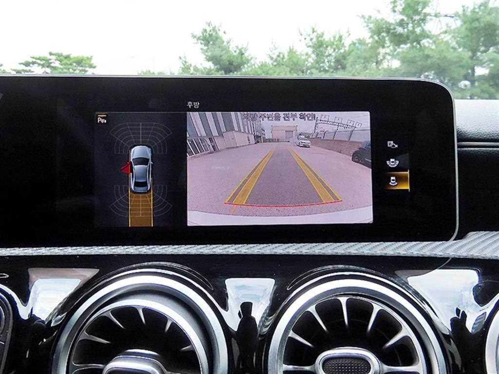 벤츠 A 클래스 A클래스 W177 A220 해치백 이미지 15