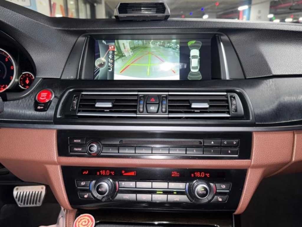 BMW 5시리즈 5시리즈 (F10) 528i xDrive 이미지 10