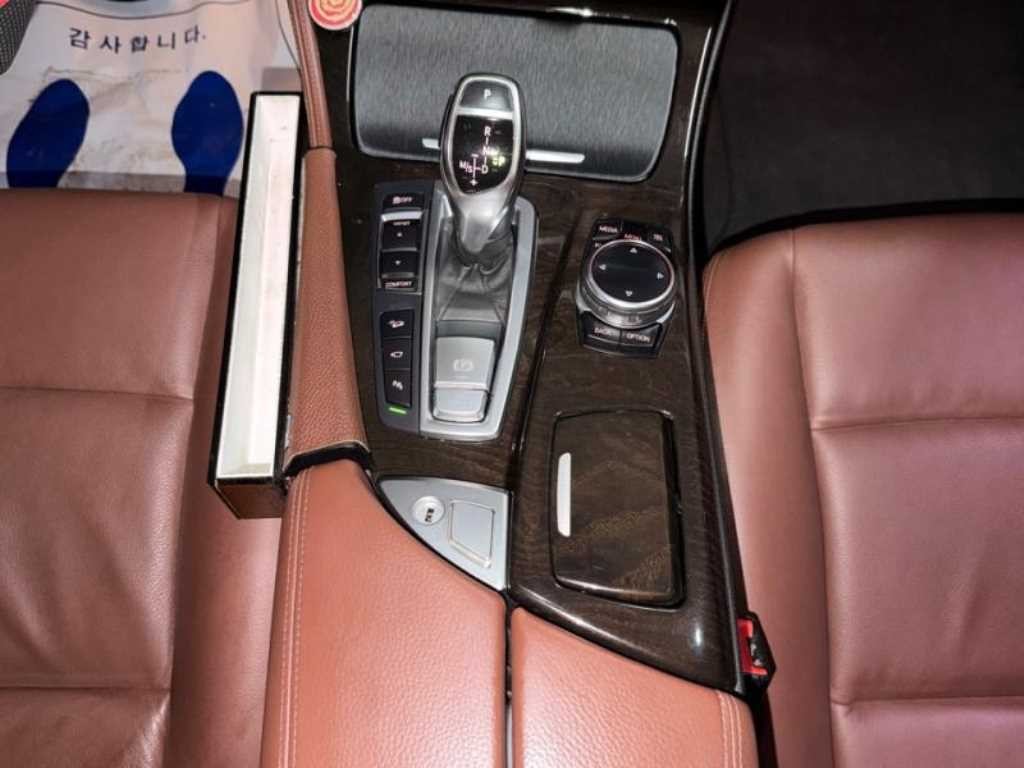 BMW 5시리즈 5시리즈 (F10) 528i xDrive 이미지 11
