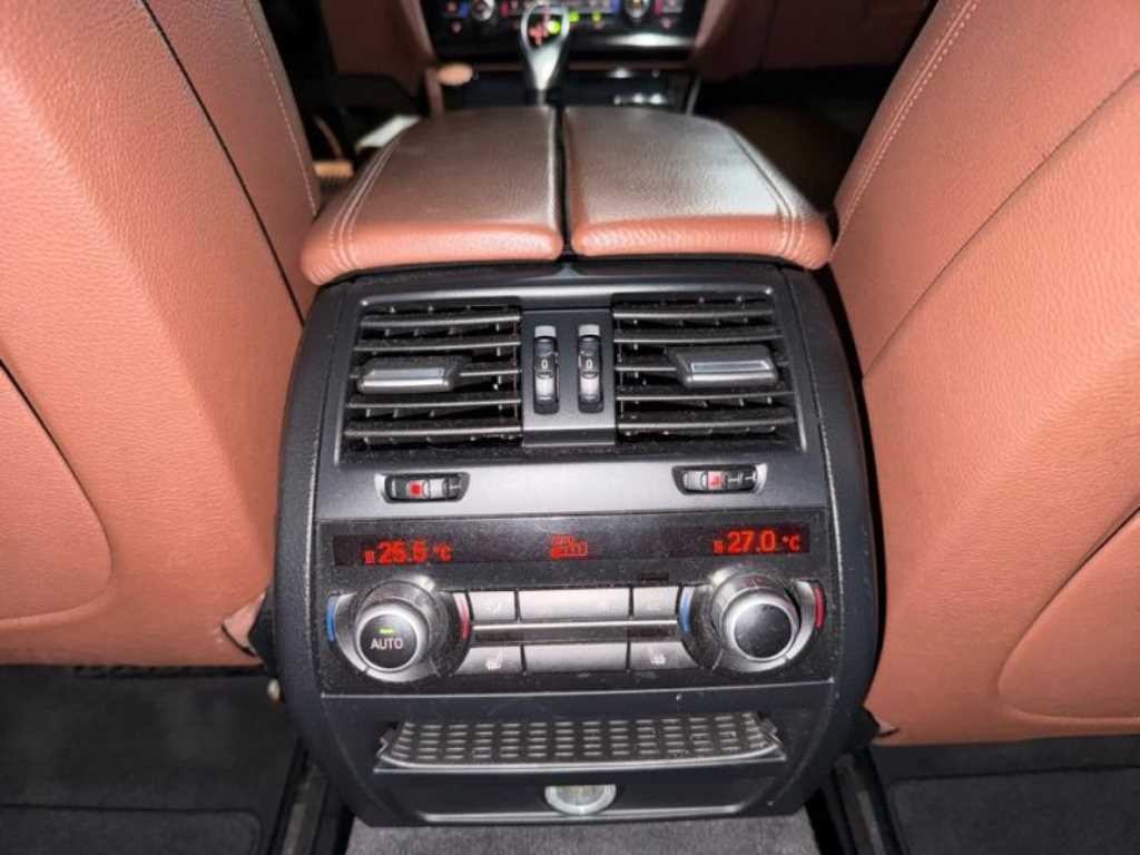 BMW 5시리즈 5시리즈 (F10) 528i xDrive 이미지 12