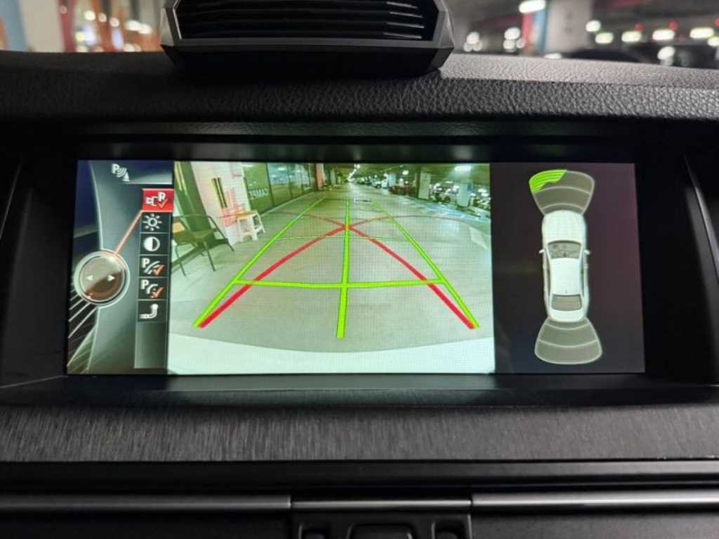 BMW 5시리즈 5시리즈 (F10) 528i xDrive 이미지 13