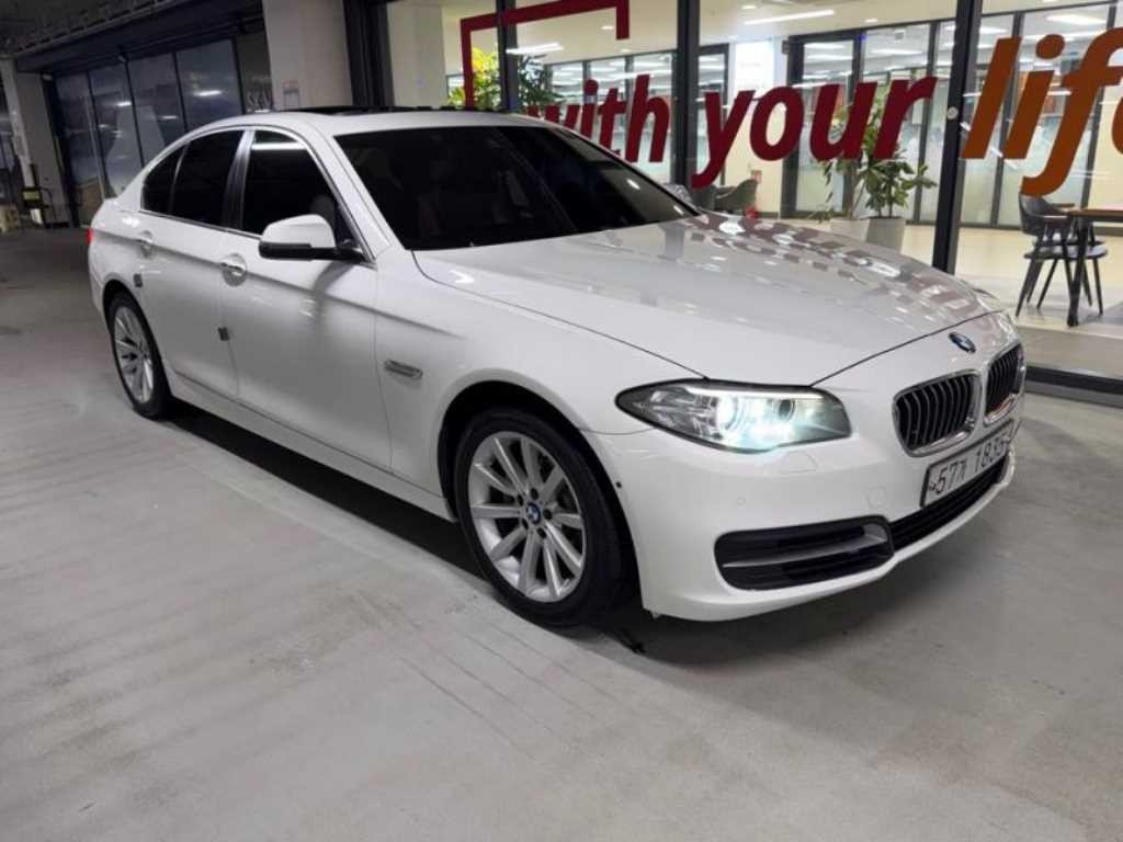 BMW 5시리즈 5시리즈 (F10) 528i xDrive 이미지 2