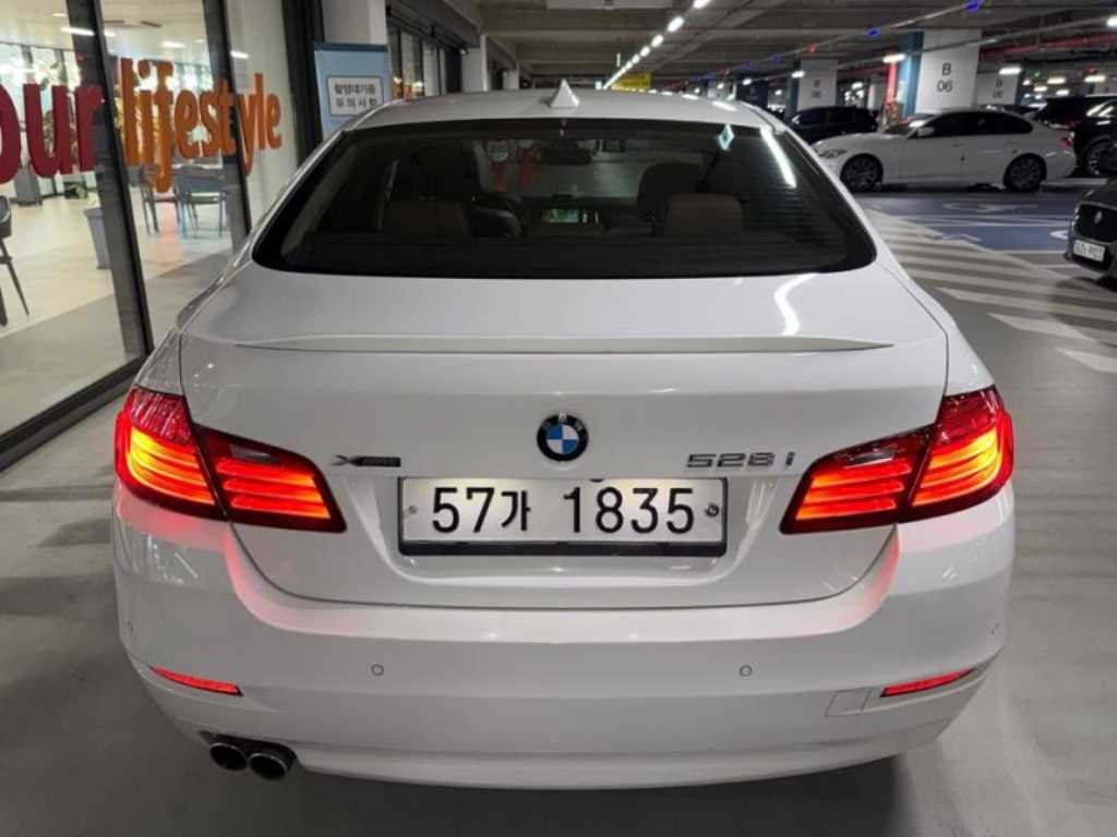 BMW 5시리즈 5시리즈 (F10) 528i xDrive 이미지 5