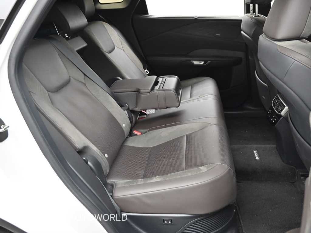 렉서스 RX RX 350h(5세대) 럭셔리 이미지 12