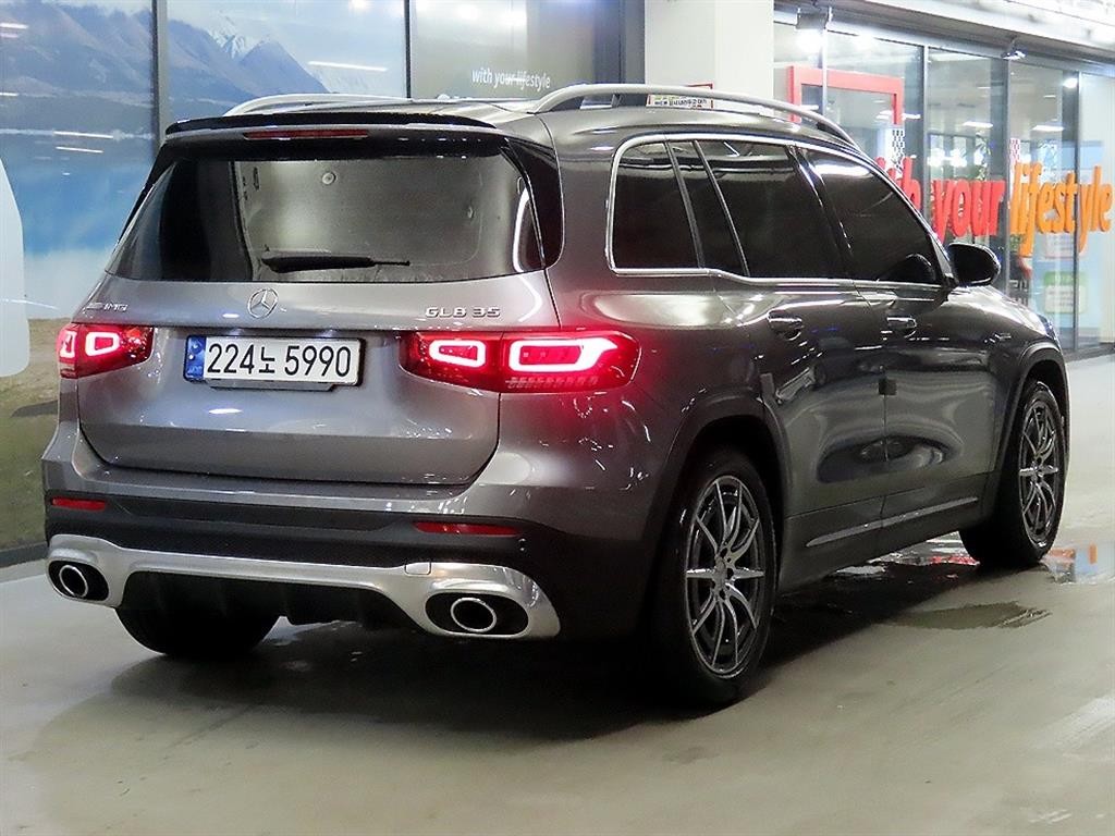 벤츠 GLB 클래스 GLB클래스 X247 AMG GLB 35 4MATIC 이미지 4