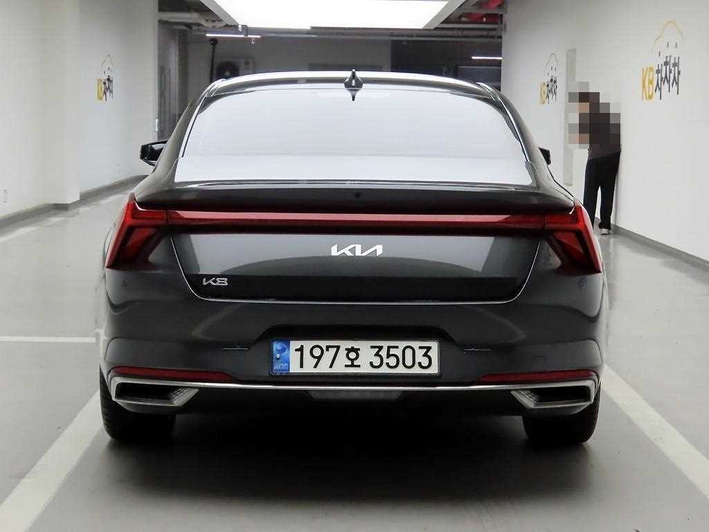 기아 K8 2.5 2WD 시그니처 이미지 3