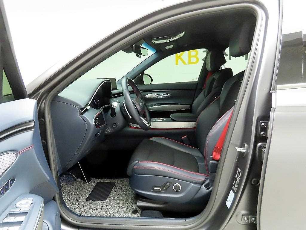 제네시스 GV70 2.5T 가솔린 2WD 스포츠 이미지 12