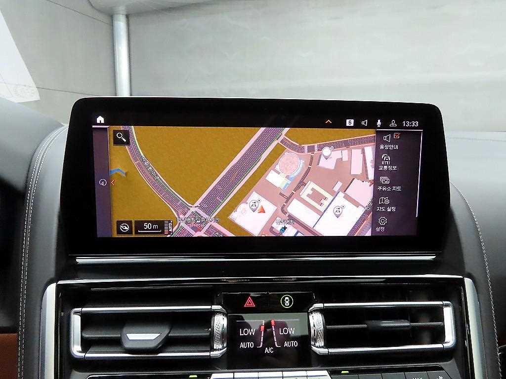 BMW 8시리즈 8시리즈 (G15) M850i xDrive 그란 쿠페 이미지 15