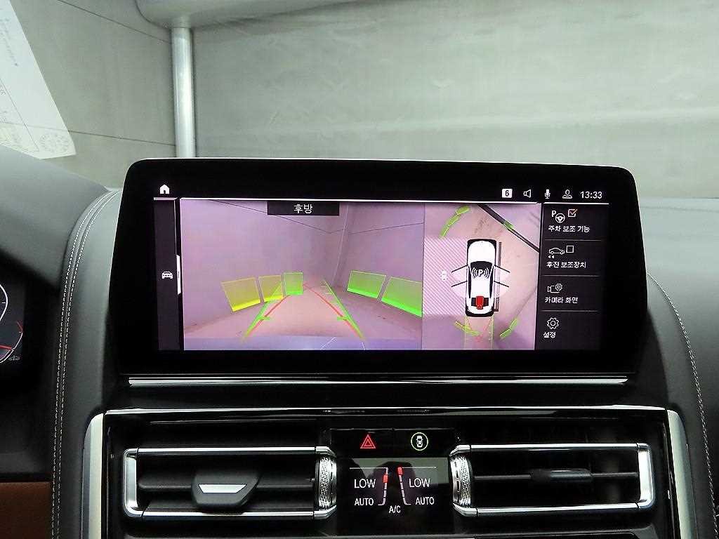 BMW 8시리즈 8시리즈 (G15) M850i xDrive 그란 쿠페 이미지 16