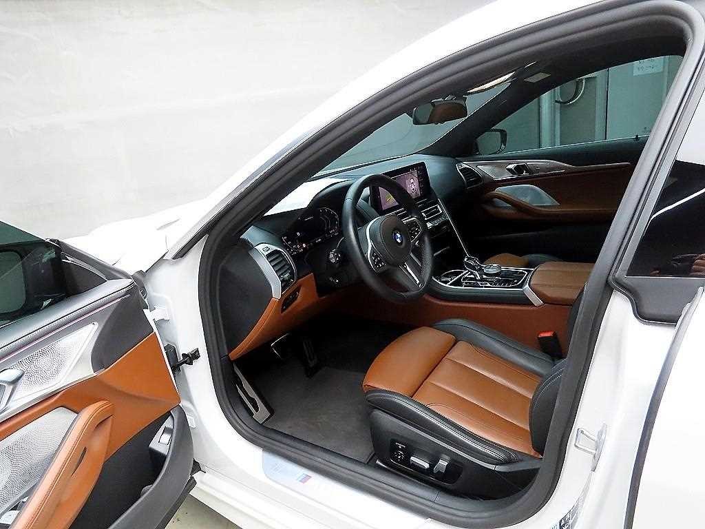 BMW 8시리즈 8시리즈 (G15) M850i xDrive 그란 쿠페 이미지 5