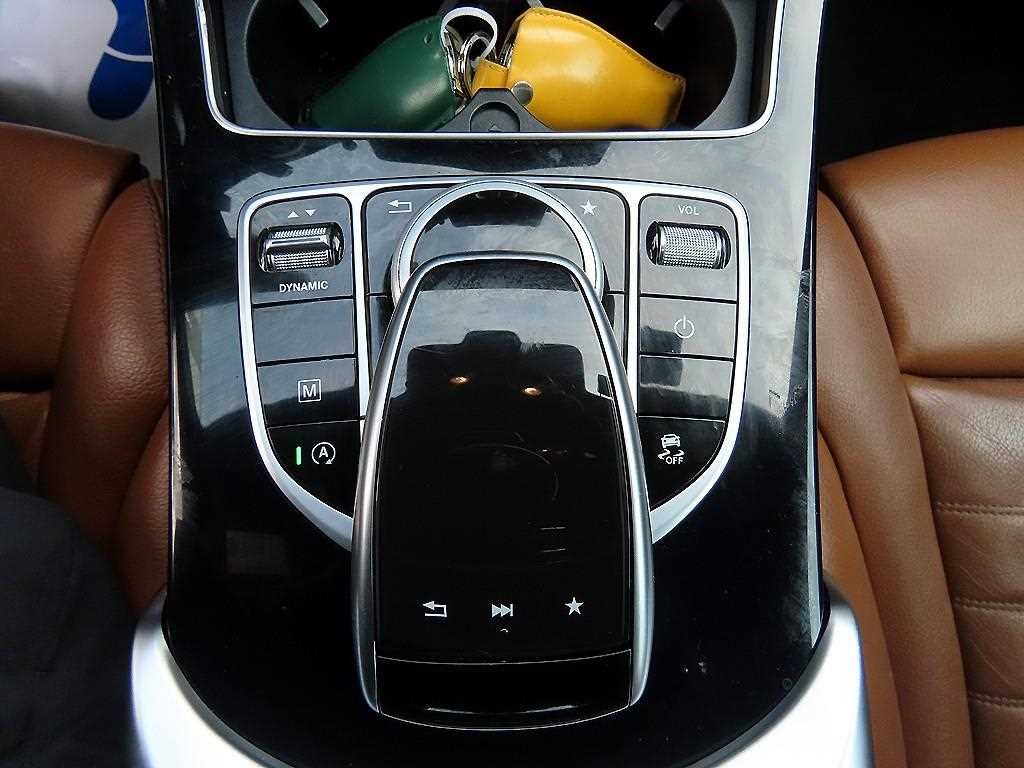 벤츠 GLC 클래스 GLC클래스 X253 GLC 220 d 4MATIC 프리미엄 쿠페 이미지 13