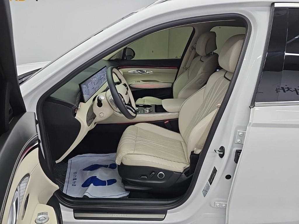 제네시스 GV70 2.5T 가솔린 AWD 기본형 이미지 1