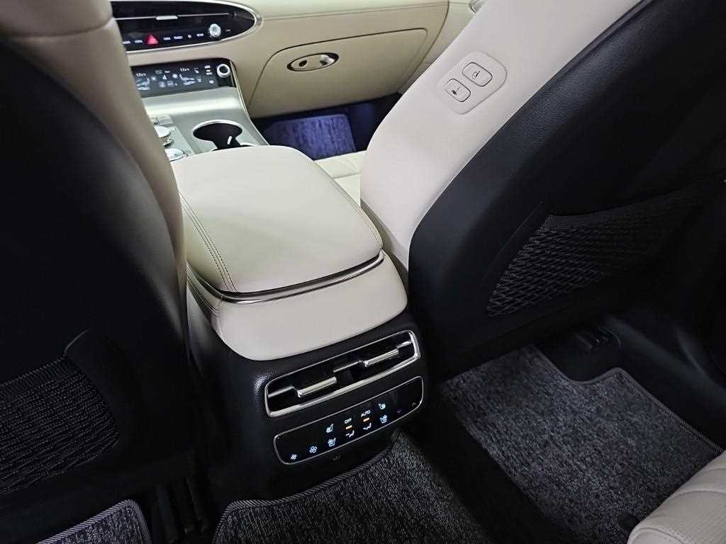 제네시스 GV70 2.5T 가솔린 AWD 기본형 이미지 13