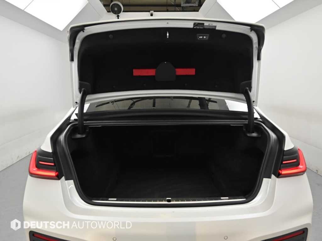 BMW 7시리즈 7시리즈 (G70) 740i sDrive 디자인퓨어 엑셀런스 이미지 19