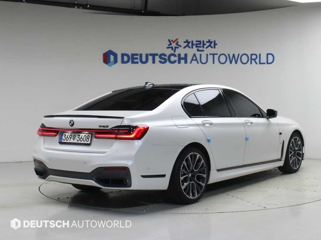 BMW 7시리즈 7시리즈 (G70) 740i sDrive 디자인퓨어 엑셀런스 이미지 2