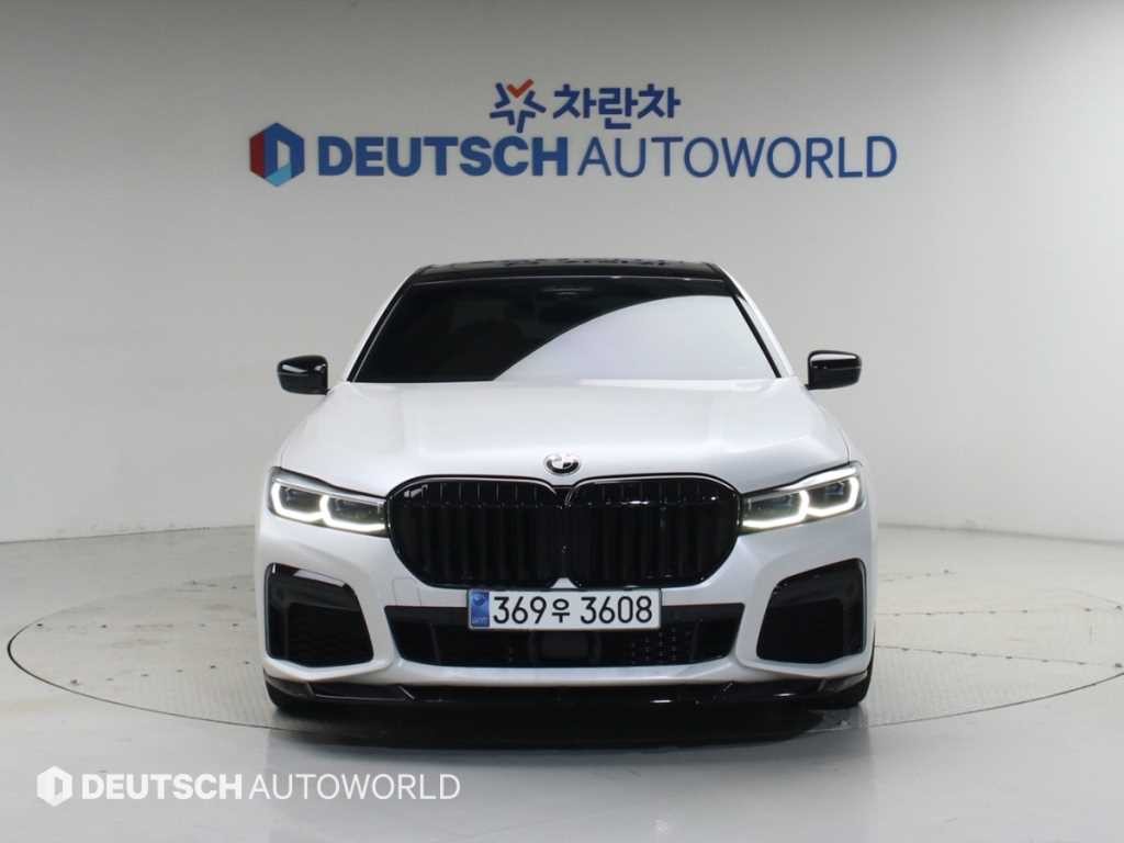 BMW 7시리즈 7시리즈 (G70) 740i sDrive 디자인퓨어 엑셀런스 이미지 3
