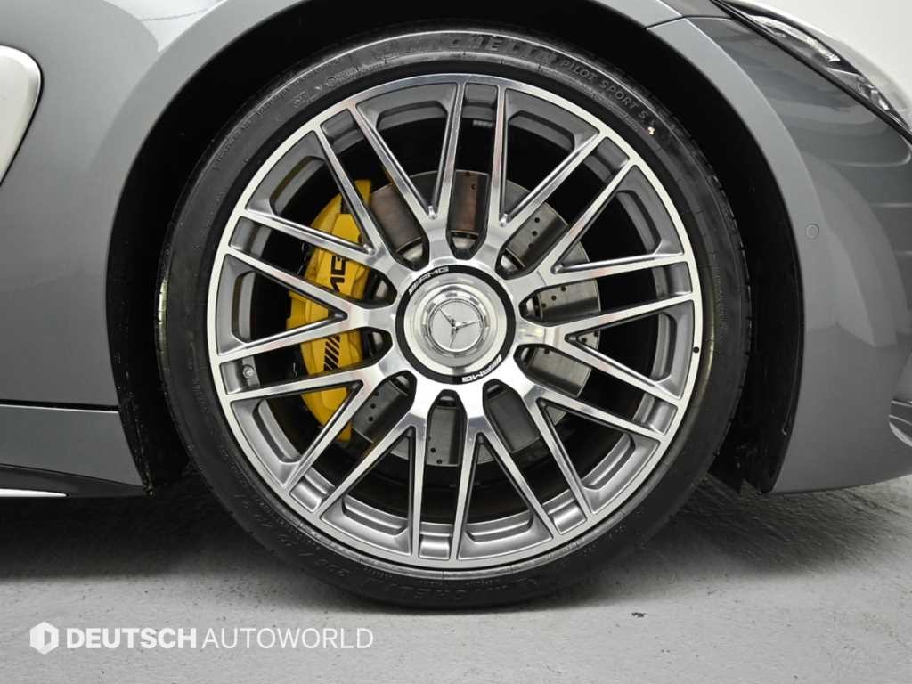 벤츠 AMG GT 55 4MATIC+ 쿠페 이미지 5