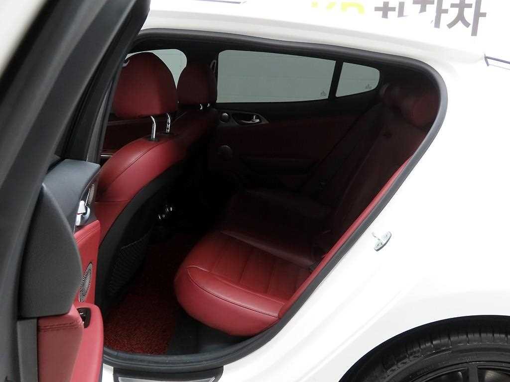 기아 스팅어 가솔린 3.3 터보 AWD GT 이미지 13