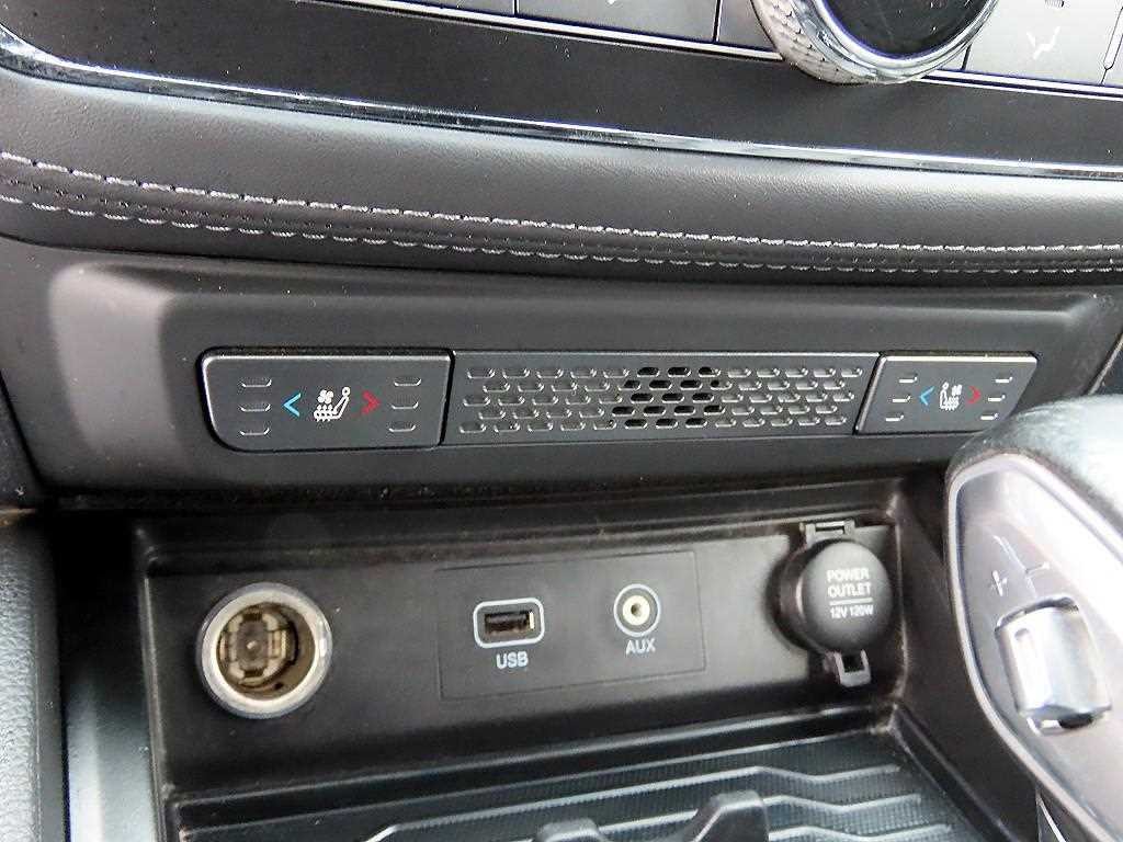 KG모빌리티(쌍용) 렉스턴 렉스턴 스포츠 칸 디젤 2.2 4WD 파워리프 노블레스 이미지 15