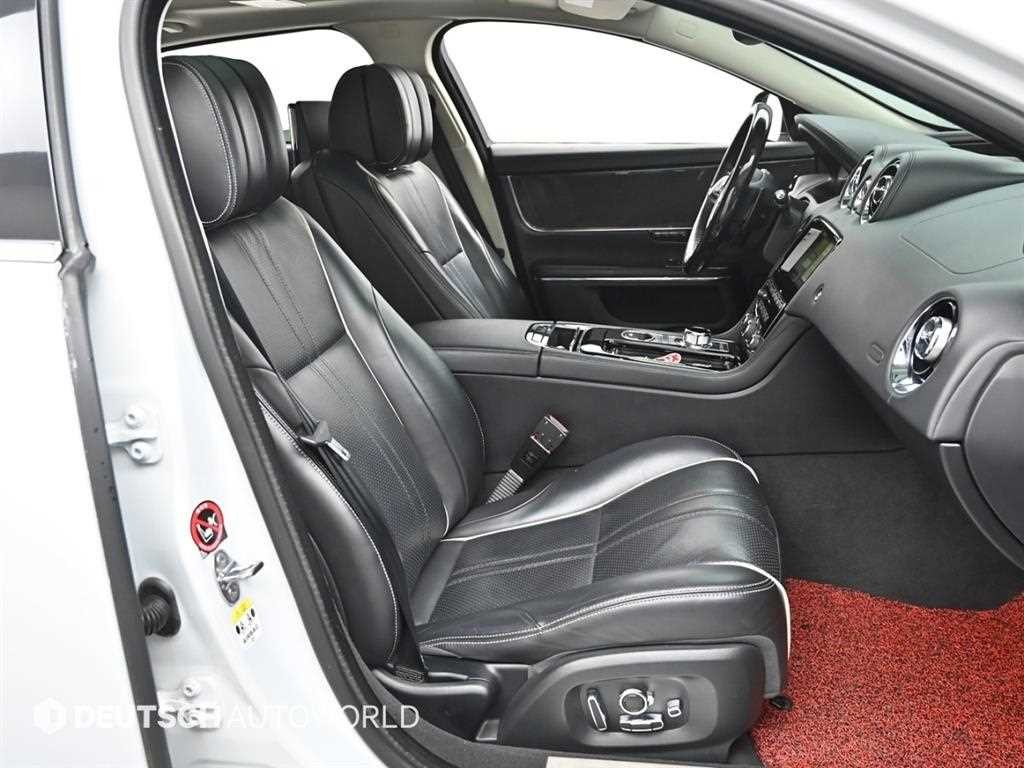 재규어 XJ XJ (X351) 3.0D 프리미엄 럭셔리 LWB 이미지 10