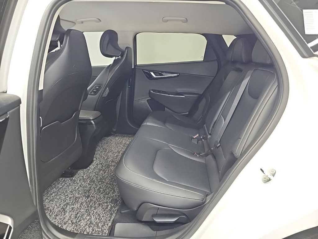 기아 EV6 롱레인지 AWD 어스 이미지 12