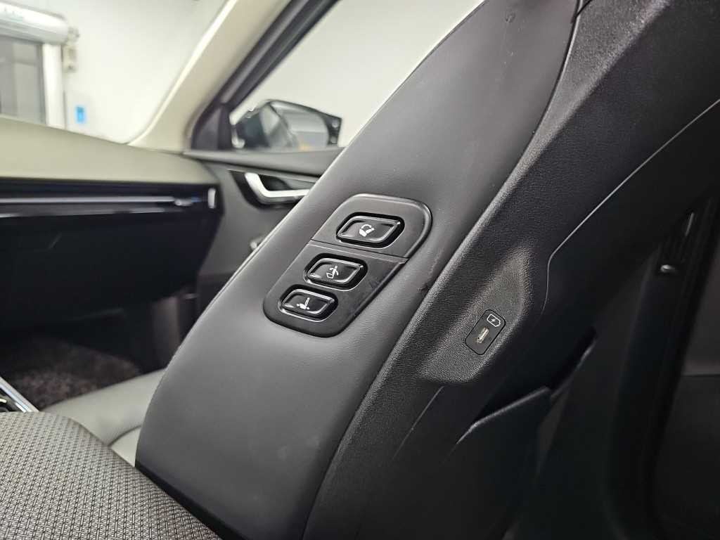 기아 EV6 롱레인지 AWD 어스 이미지 13